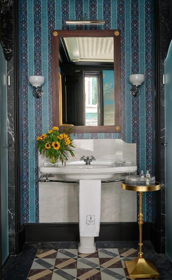 Triana House Boutique Hotel Séville Extérieur photo